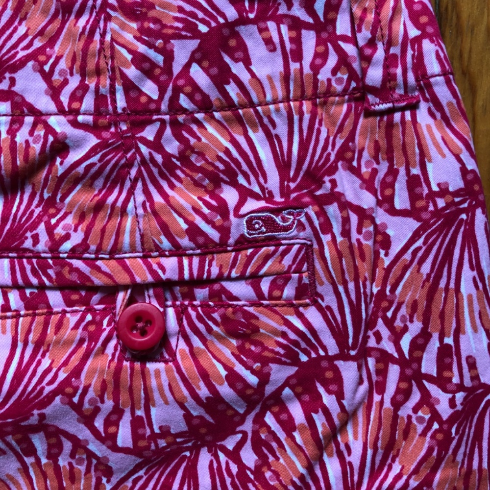 Vineyard Vines Pink/Orange Shorts With Shells, Size 4 NWOT - Picture 2 of 4